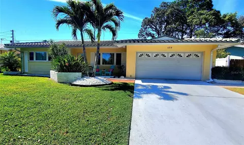488 Hillcrest Dr, Largo, FL 33771