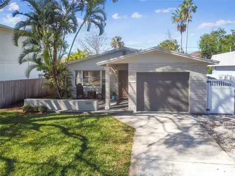 1855 Montana Ave NE, Saint Petersburg, FL 33703