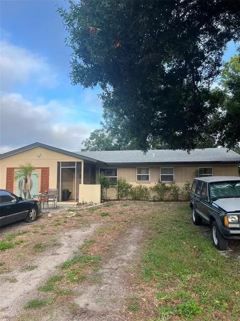 11600 109th St, Largo, FL 33778