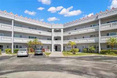 2294 Swedish Dr #6, Clearwater, FL 33763