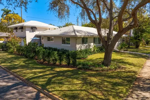 305 20th Ave NE, Saint Petersburg, FL 33701