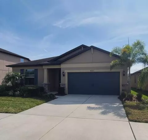 9317 Tradewater Oaks Ct, Riverview, FL 33578