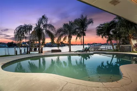 6450 3rd Palm Pt, Saint Pete Beach, FL 33706