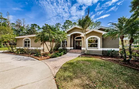 843 Lora Ln, Tarpon Springs, FL 34688
