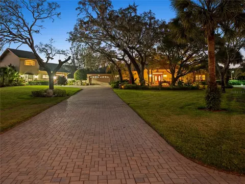 20 Bogie Ln, Palm Harbor, FL 34683