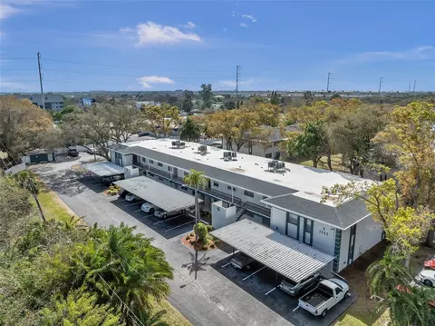 7560 92nd St #107B, Seminole, FL 33777