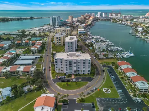 851 Bayway Blvd #301, Clearwater Beach, FL 33767