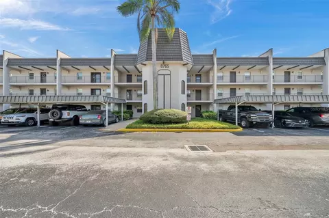 8765 Bardmoor Blvd #302, Seminole, FL 33777