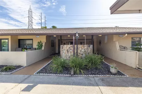 1530 16th Cir SE #14, Largo, FL 33771