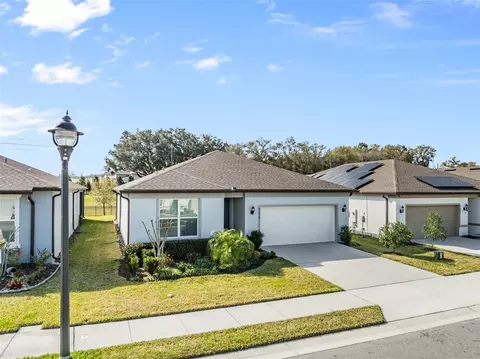 6375 Bradford Woods Dr, Zephyrhills, FL 33542