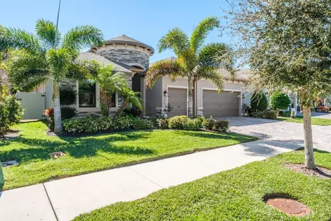 2259 Highwood Ct, Dunedin, FL 34698