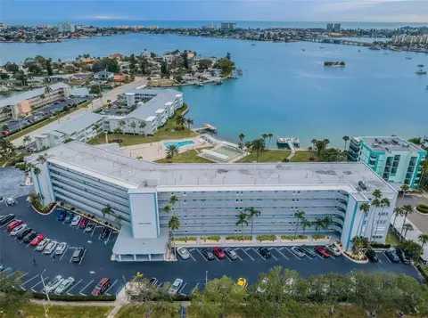 1868 Shore Dr S # 410, South Pasadena, FL 33707