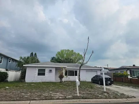 320 84th Ave, Saint Pete Beach, FL 33706
