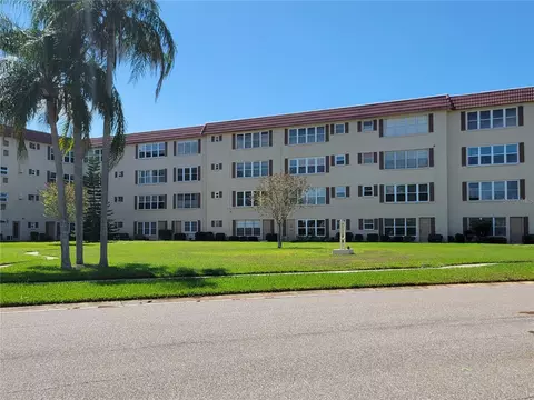 9950 62nd Ter N #410, Saint Petersburg, FL 33708