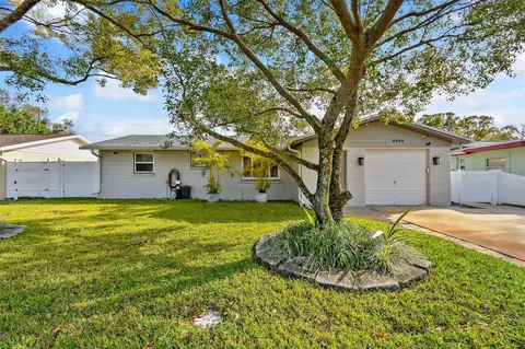 5600 90th Ave N, Pinellas Park, FL 33782