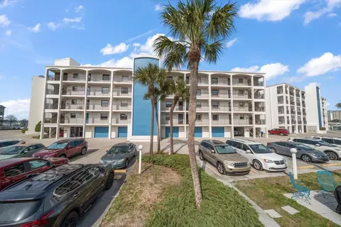 9815 Harrell Ave #205, Treasure Island, FL 33706