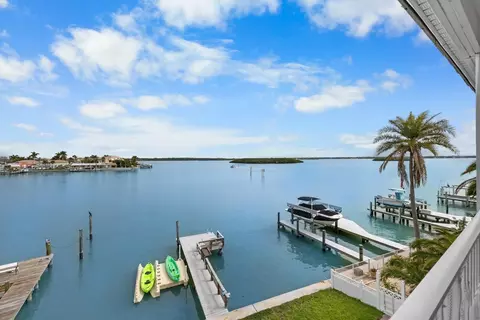 13015 Boca Ciega Ave, Madeira Beach, FL 33708