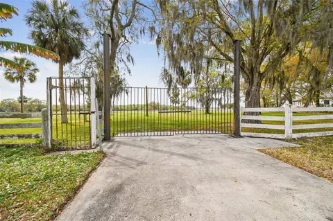 Kibler Ln, Holiday, FL 34691