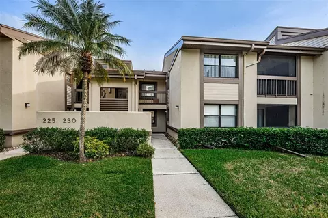 230 Woodlake Wynde, Oldsmar, FL 34677