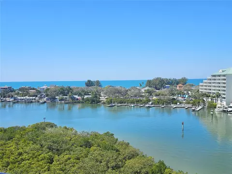 11730 Shipwatch Dr #807, Largo, FL 33774