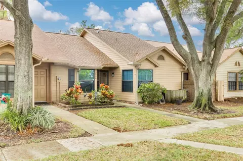 2590 Bentley Dr, Palm Harbor, FL 34684