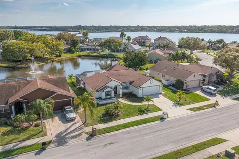 861 Christina Cir, Oldsmar, FL 34677