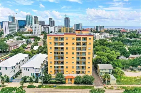 316 8th St S #401, Saint Petersburg, FL 33701