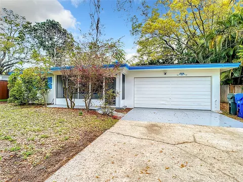 360 15th St NW, Largo, FL 33770