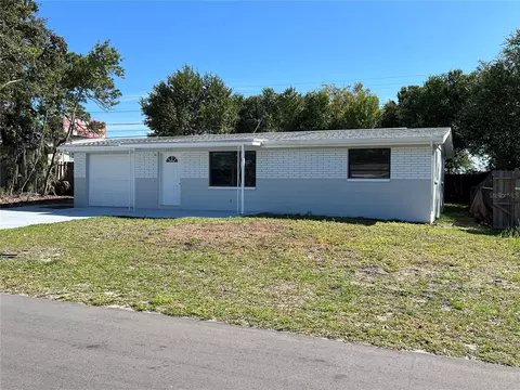 2030 Holiday Dr, Holiday, FL 34691