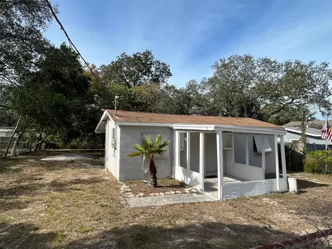 1910 Virginia Ave, Tarpon Springs, FL 34689