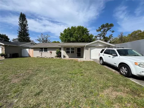 2621 Flintwood Dr, Holiday, FL 34690