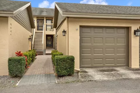 3157 Landmark Dr #422, Clearwater, FL 33761