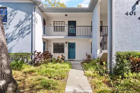 11800 Park Blvd #402, Seminole, FL 33772