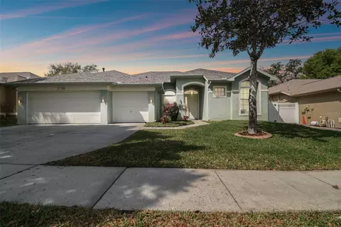 1730 Oak Park Ct, Tarpon Springs, FL 34689