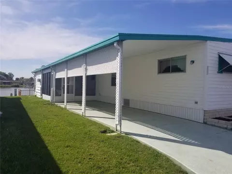 2051 Waterview Dr, Holiday, FL 34691