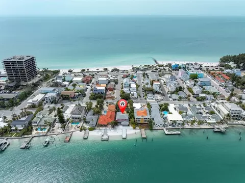 7901 Bayshore Dr, Treasure Island, FL 33706