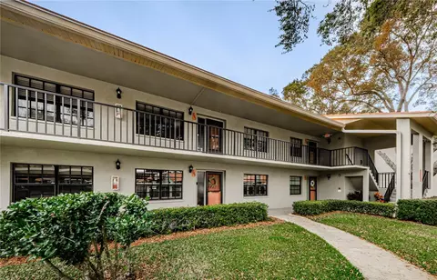 2040 Lakeview Dr #105, Clearwater, FL 33763