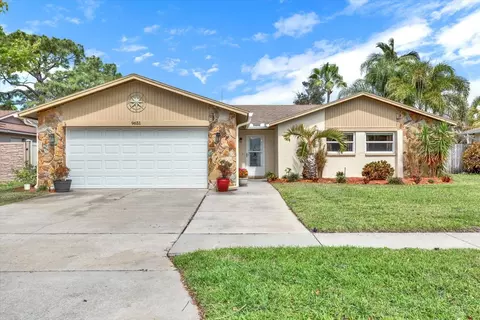 9651 129th Ave, Largo, FL 33773
