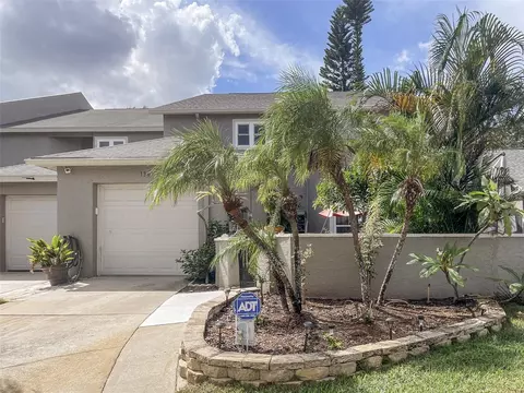 130 Hunter Ct, Palm Harbor, FL 34684