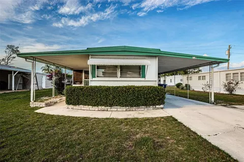 137 New England Ave #20, Palm Harbor, FL 34684