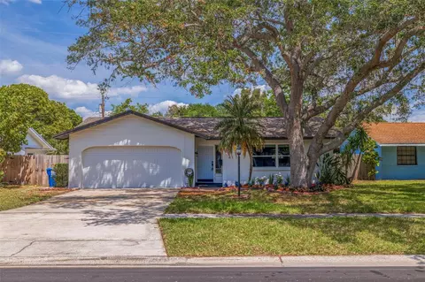 5611 Denver St NE, Saint Petersburg, FL 33703