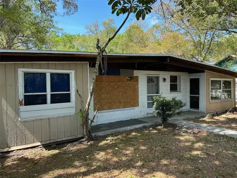 302 Pennsylvania Ave, Clearwater, FL 33755