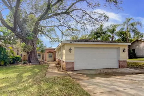 955 Harbor Hill Dr, Safety Harbor, FL 34695