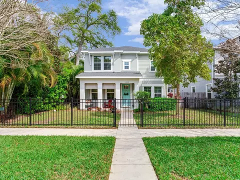 1113 10th St N, Saint Petersburg, FL 33705