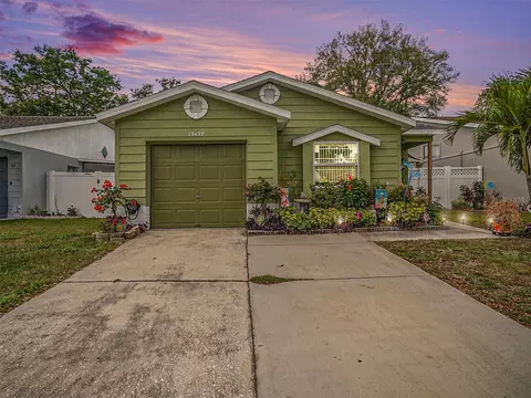 13422 Laraway Dr, Riverview, FL 33579