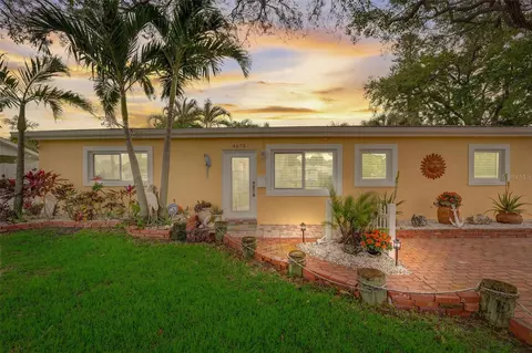 4673 Carson St NE, Saint Petersburg, FL 33703