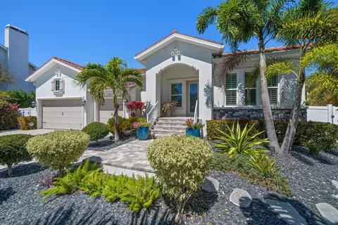 713 Nina Dr, Tierra Verde, FL 33715
