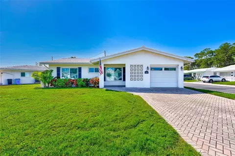 9530 45th St N #1B, Pinellas Park, FL 33782