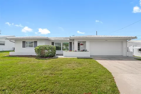 14058 92nd Ave, Seminole, FL 33776