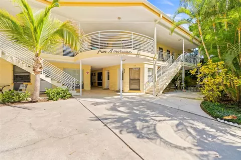 145 10th Ave N #4, Saint Petersburg, FL 33701